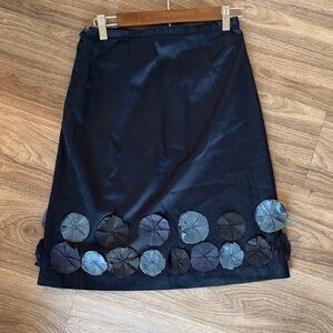 Boden Rosette Applique Desing Skirt Size: 8